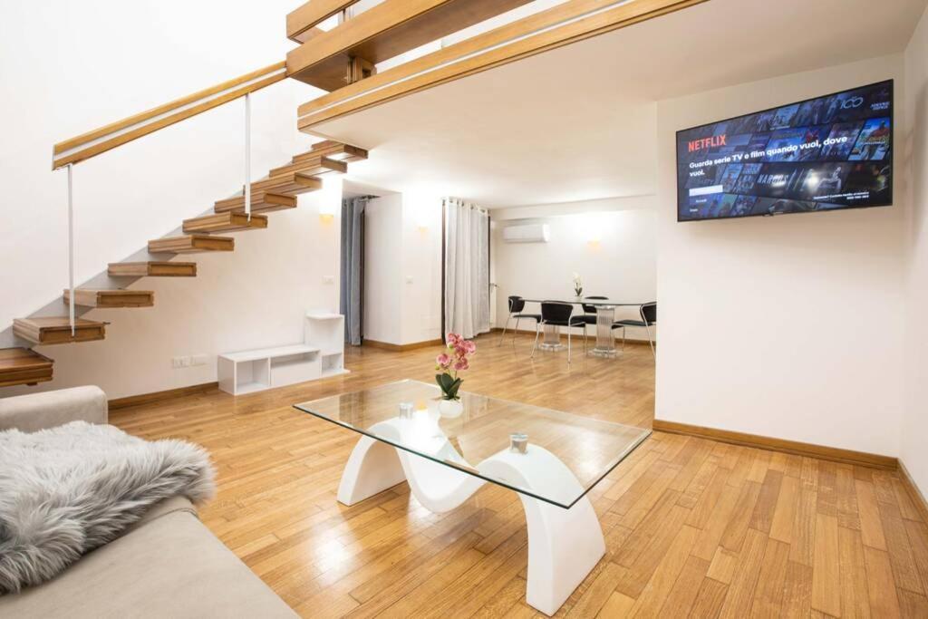 Unforgettable Split Level Jacuzzi Suite Navona - Top Collection 로마 외부 사진