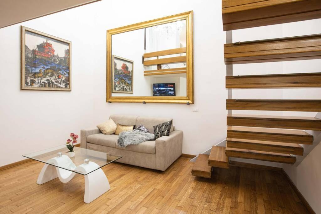 Unforgettable Split Level Jacuzzi Suite Navona - Top Collection 로마 외부 사진