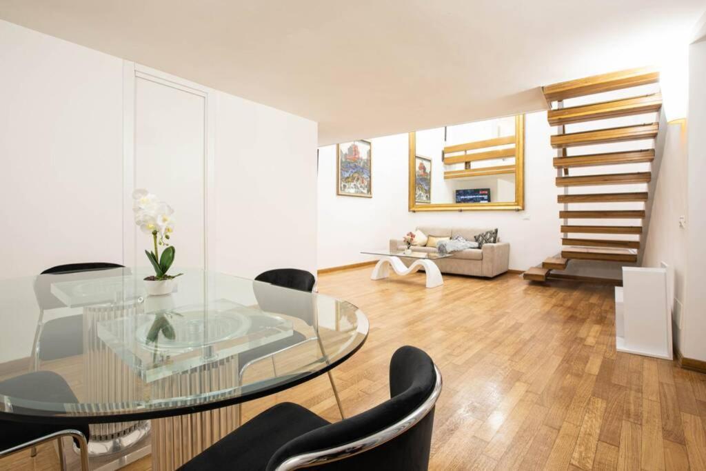 Unforgettable Split Level Jacuzzi Suite Navona - Top Collection 로마 외부 사진